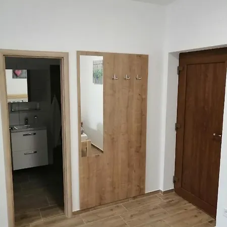 Appartement 62 *