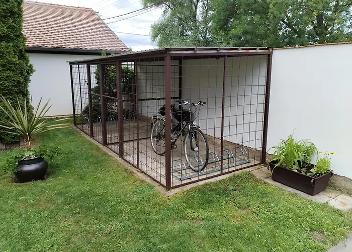 Apartman 62 *
